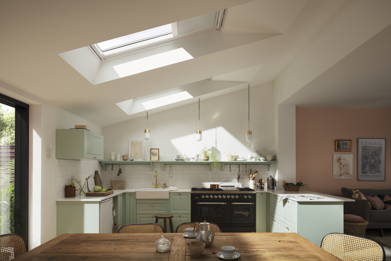 Roleta zaciemniająca solarna VELUX DSL